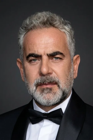 Юрдаер Окур